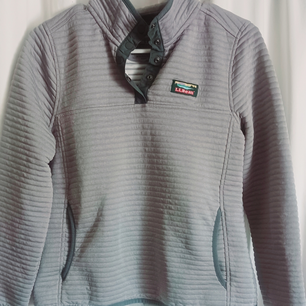 L.L.Bean Gray Pullover Sweater